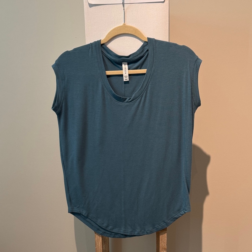 Athleta Teal Short Sleeve Top